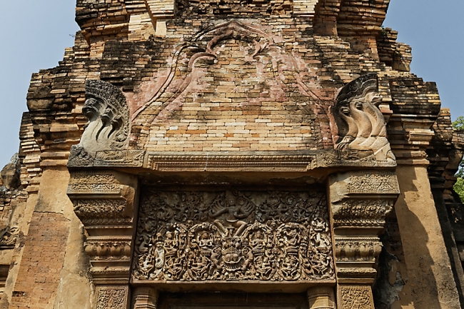 Prasat Sikhoraphum-MAR15-037